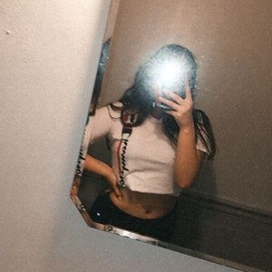 Meet your Posher, Nadia